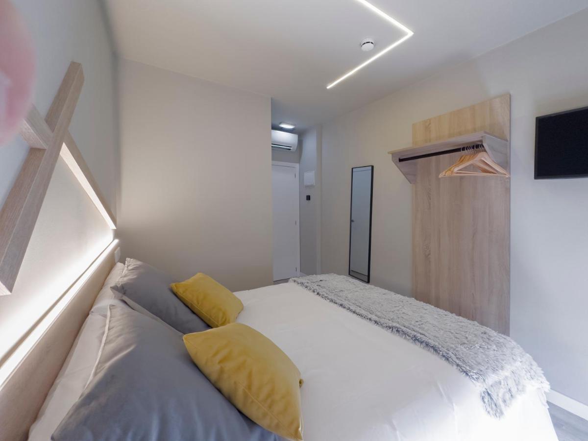 Hostal Maria Felisa Кандас Экстерьер фото